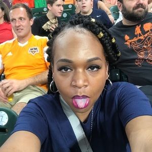 Meet your Posher, Lequisha